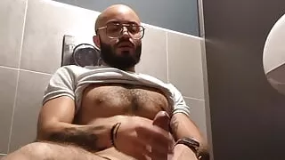 Masturbation at the gym, can anyone help me?