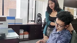 I got bored in the office and decided to masturbate next to my morbid partner