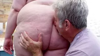 Fleshy BBW Lacie Smith Lets The Masseur Toy Her Pussy