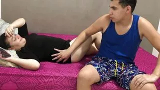 Stepsister slut takes away the desire to fuck her stepbrother in the pussy and she lends herself