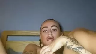 Slutty Goth Finger Herself Until She Cums