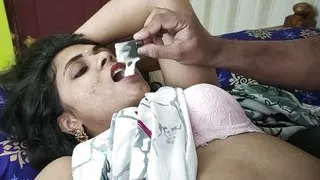 Ice cream lick from navel hole in saree hot romance by Vaishnavy and Sharun Raj, Mallu navel lick romance, Ice cream lick hot