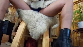 Preview-milfycalla- Blow-job, Fuck and Pee Play While Wearing a Fur Coat and Boots 201 -