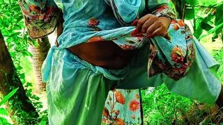 Guy Has Sex with Neighbor Aunty