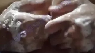 Desi bhabhi in taking shower and made a video for her new boyfriend