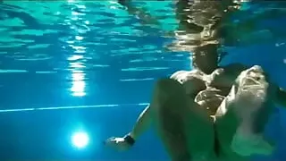 I Am Completly Nude in a Public Pool