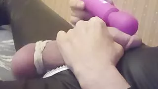 Mellissa plays with her little clitty and squirts on her new catsuit