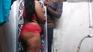 Brother in Law Fucked Sister in Law While She Was Taking Bath