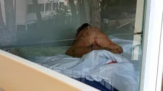 Filmé par un voisin indiscret