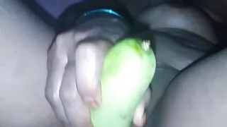 Kayanat bhabhi fucked her wet with thick gourd, took out water, pressed the boobs