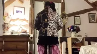 Dressed with a short black skirt with lace for a night out