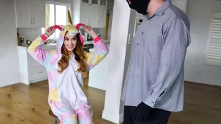 Sera Ryder & Brad Sterling in Cutie Knows The Intruder - ExxxtraSmall