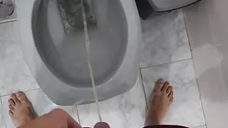 FETISH - PEE VIDEO - subscribe to my onlyfans: LKINGSBR