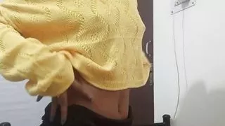 Cute teen girl masturbating , hiding from mom aaj tuh pakda jati mai ????