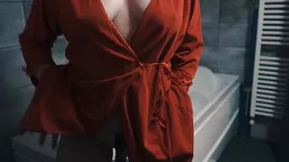 Amateur Real Couple Masturbate Together Watching Porn Until Orgasm