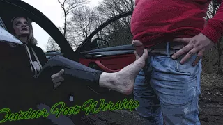 Outdoor Foot Worship - Sabdeluxe