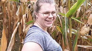risky sex , chubby teen fucked in cornfield and got caught