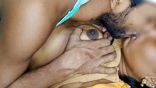 Aunty Ji Ka Piyash Bujhaya Raat Ko Bohat Achha Laga