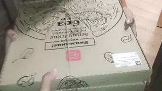 Seduced the Courier While Her Husband Was at Work