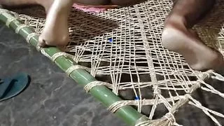 Bhabi ko khatiya pe choda raat me