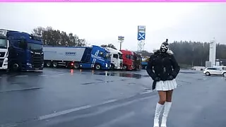 TV nutte Monique - showing myself on a truck stop again