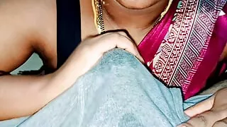Tamil Couple Desi Aunty wearing Saree sexy Boobs and Big Pennis Blowjob massaging