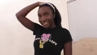 Busty ebony beauty gets finger fucked