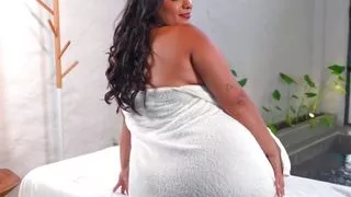 Nathalia Correa Goes for a Massage