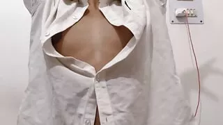 Indian hot bhabhi ne chut me fingering krke Pani nikala (Hindi audio)