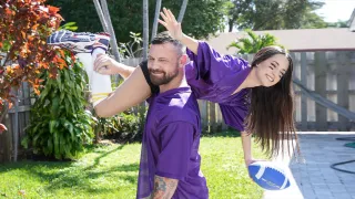 Freya von Doom & Sergeant Miles in Freya's Halftime Blow - ExxxtraSmall