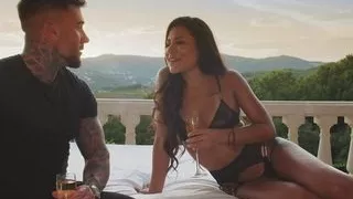 Sunsetles Andrea Retali's horniness.Spanish dark haired Andrea Retali passionately gets plumbed outdoors in utter HD -