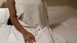 Man doing massage for women