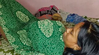 Sexy Aunty Ko Raat Me Bohat Maje Se Mela Achha Laga