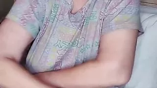 Hot MILF Masturbates After Breaking up with Her Boyfriend!