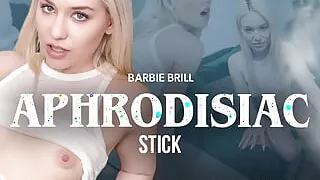 Teen Gets Horny After Dinner - Virtual Real Porn