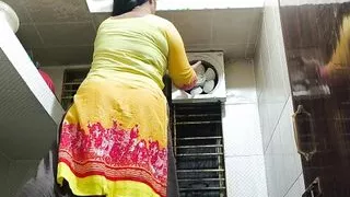 I see my aunty cleaning the room After that I hugged her and started fucking her ass