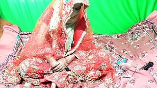 Fast Night Beautiful Indian Wife and Husband Fucked in Suhagraat