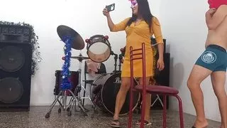 Stepmother Gives Her Stepson A Lesson On Christmas To Have An Intense And Juicy Erection With Saliva