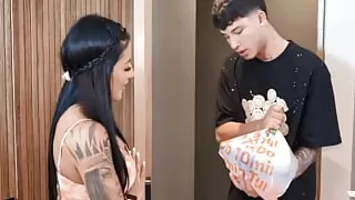 I fuck the delivery guy behind my mother's back - Danner Mendez and Mariana Martix