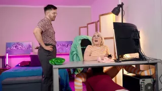 Eating Her Kitty on the Sly - RealityKings with Jordi El Nino Polla, Lisi Kitty