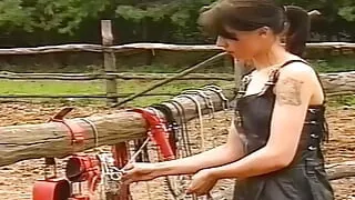 Bizarre life of two slaves