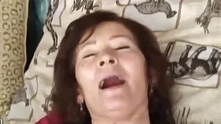 Cum swallowing horny granny