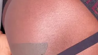 Muscle Pussy loves Dildo