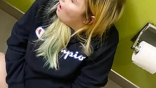 Slutty McGee looses bet and has to suck cock