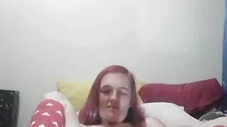 Horny slut Ami fucks her pussy late at night