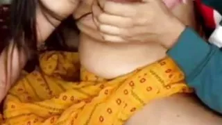 Indian Girl Roohi's Sex Scandal Goes Viral