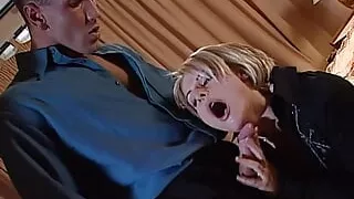 Scambi di coppia Sc 4 full threesome scene