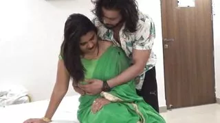 A desi girl called his ex boyfriend and made a hardcore session.