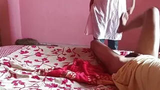 Pathan House Owner Kam wali maid ke samne apna lund hila rahe hai