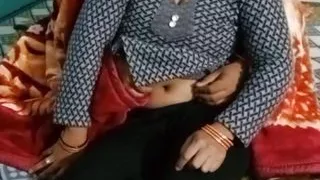 Aunty&#039;s boobs are very beautiful.